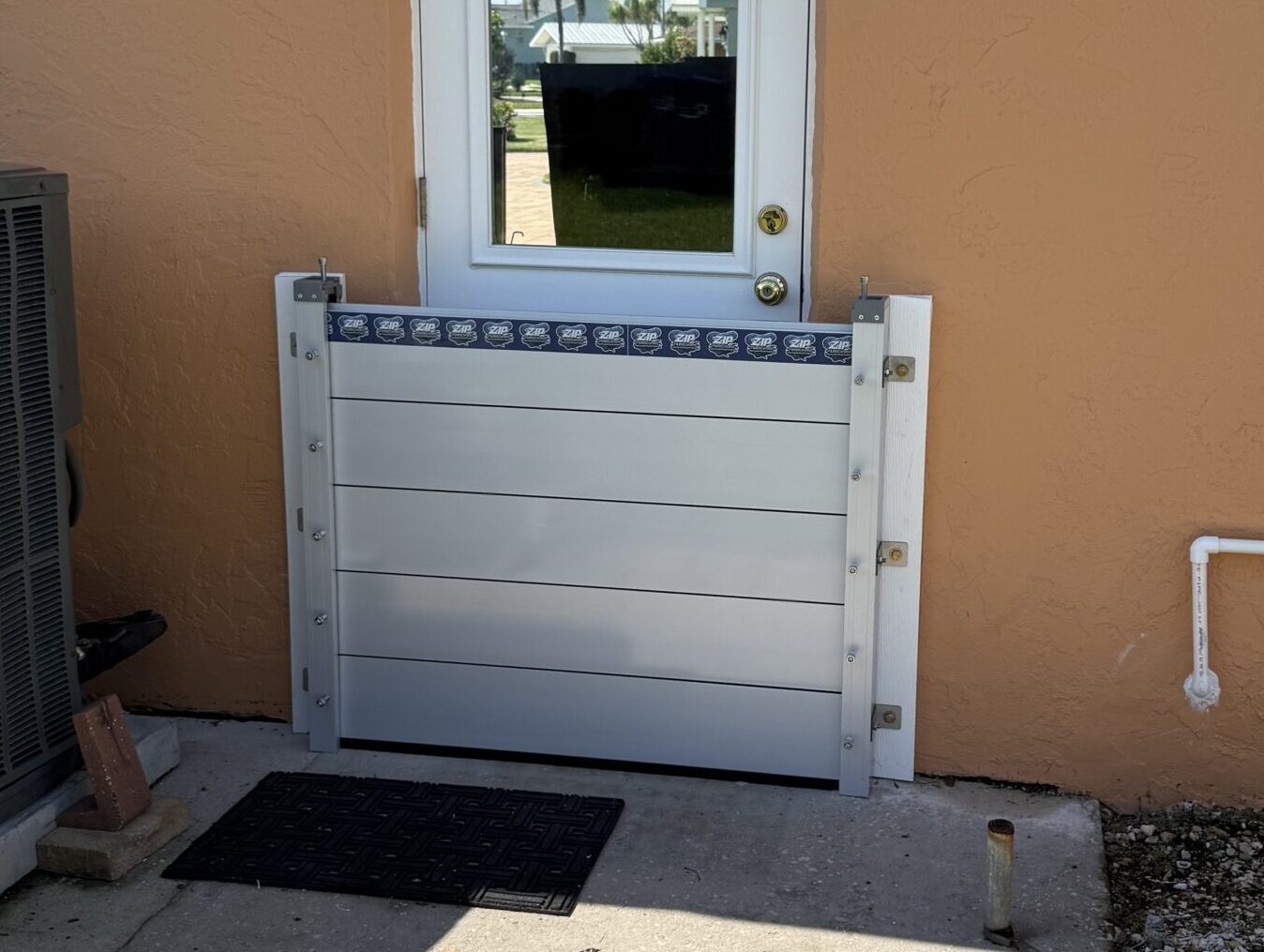 Flood Barrier System 5 Planks High 42 Inch Wide
